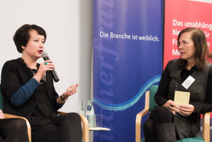 Frauen, Macht und Mode: Kleidung spricht!