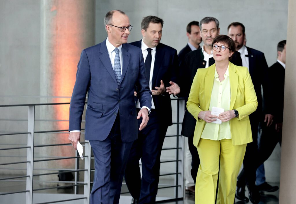 Saskia Esken mit Freidrich Merz, Lars Klingbeil und Markus Söder